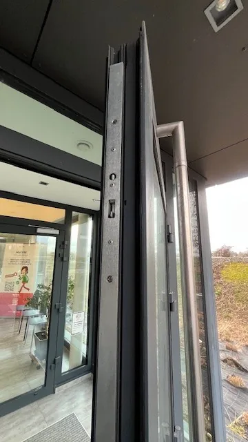 Baie ou porte-fenêtre coulissante